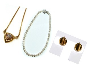 ����i�A�X���܂����������̔�